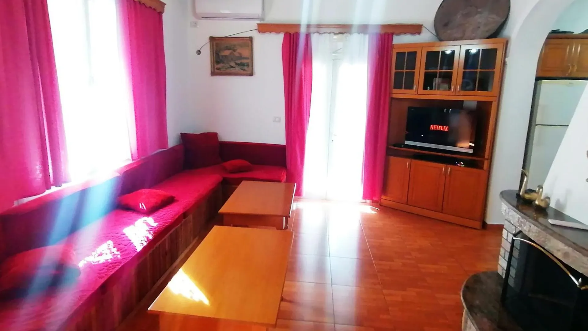 Margarita - Entire House With 4 Bedrooms And Free Parking Gjirokastër
