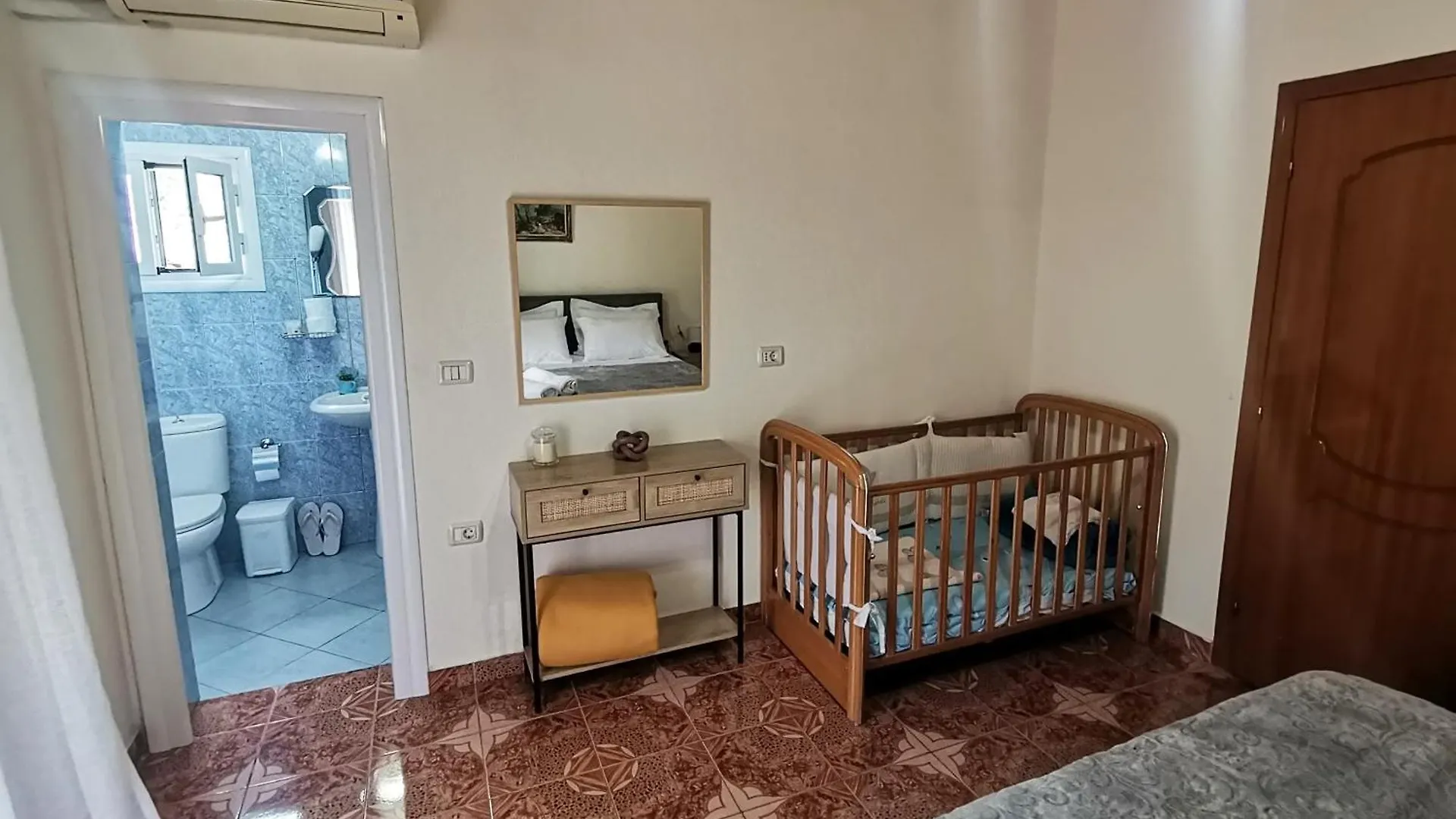 度假居 Margarita - Entire House With 4 Bedrooms And Free Parking Gjirokastër